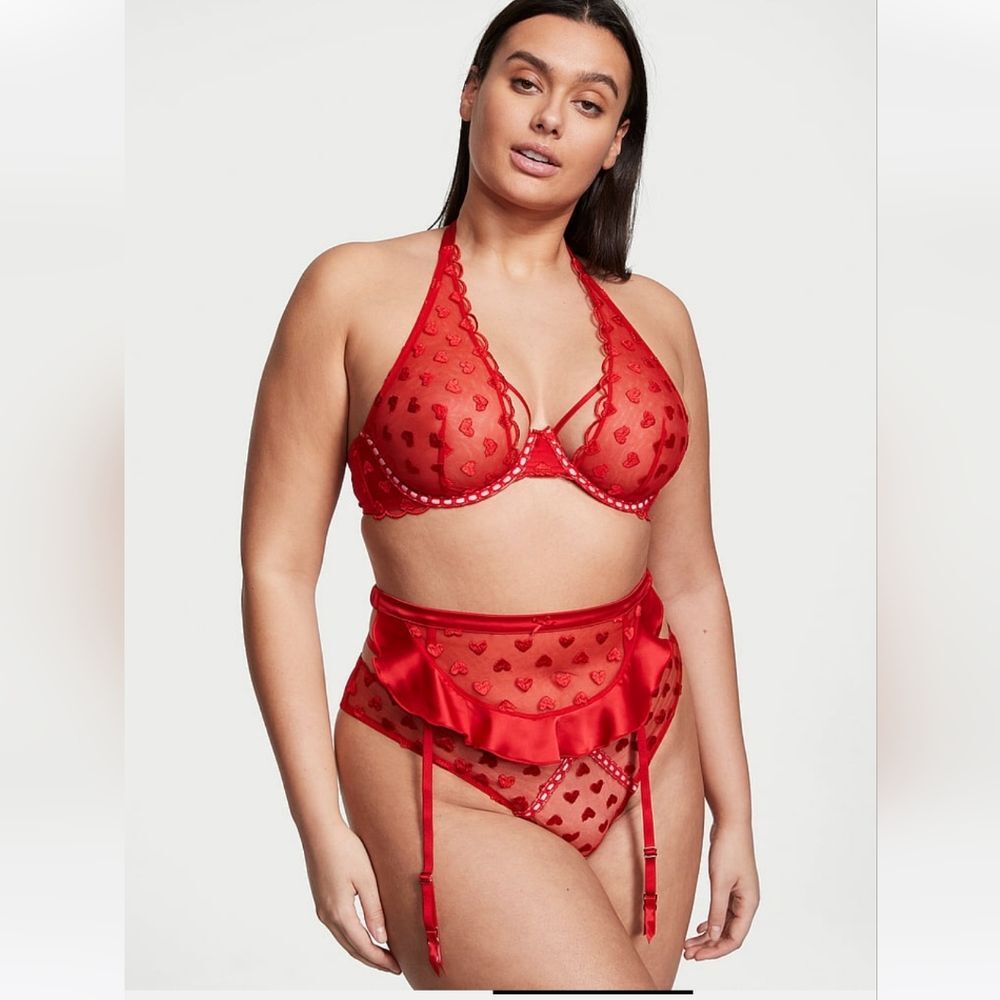 Victoria's Secret Dream Angels Red Lace Hearts Mesh Garter belt Skirt Lingerie